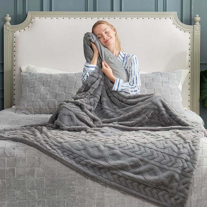 Cozy Bliss Faux Fur Throw Blanket - Image 2