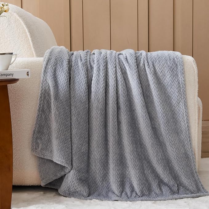 NEWCOSPLAY Super Soft King Blanket Grey Premium Silky Flannel Fleece Leaves - Image 8