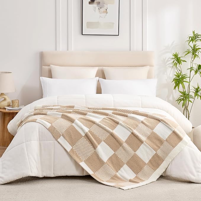 Snuggle Sac Checkered Blanket, 50x70 inches - Image 4
