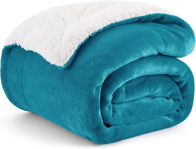 Bedsure GentleSoft Sherpa Fleece Twin Size Blanket by BEDSURE