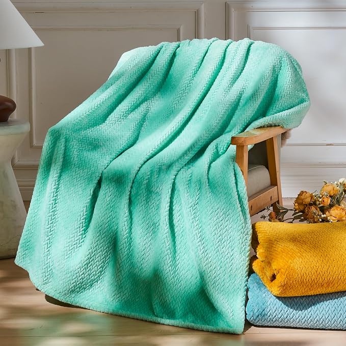 NEWCOSPLAY Super Soft King Blanket Aqua Premium Silky Flannel Fleece Leaves - Image 2
