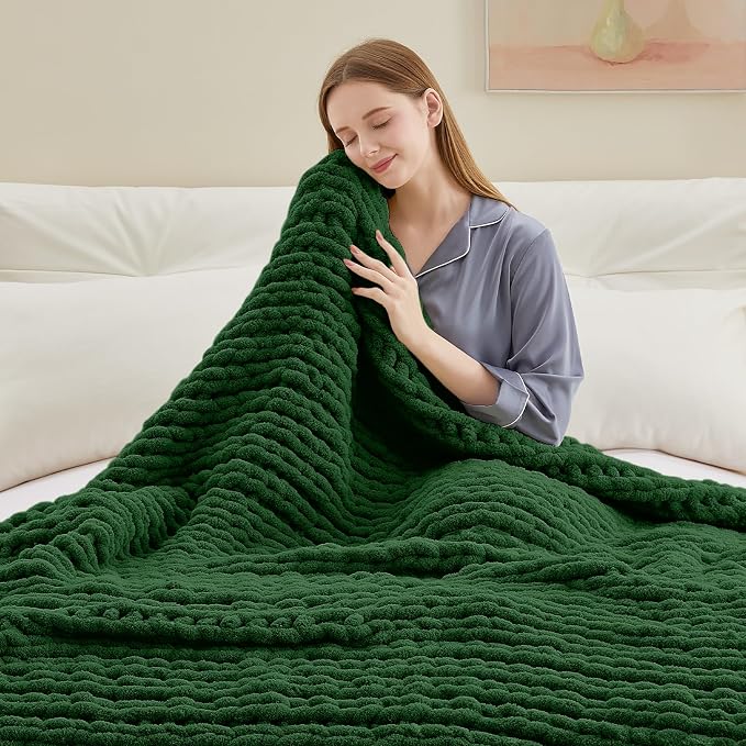 Negwoo Chunky Knit Throw Blanket, Handmade Grass Green Crochet Big Thick Blanket - Image 6