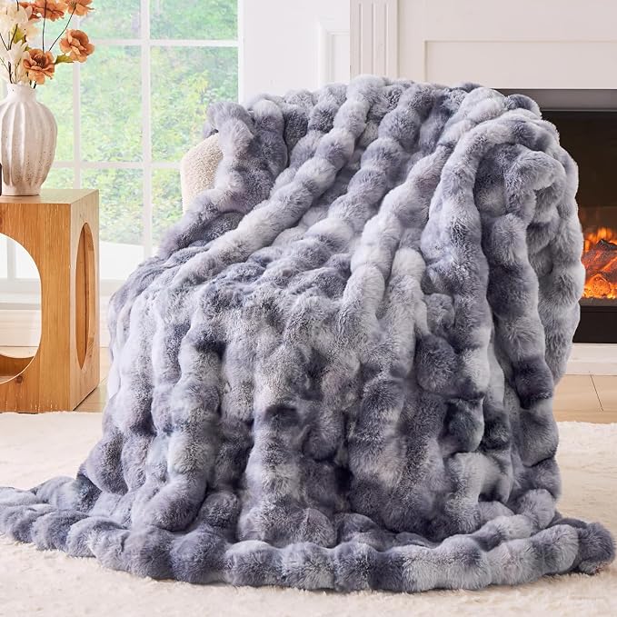 BENVWE Fluffy Faux Fur Throw Blanket - Image 9