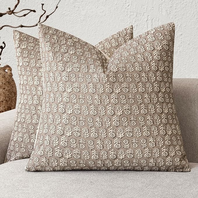 Foindtower Set of 2 Decorative Vintage Floral Print Throw Pillow Covers Neutral by Foindtower