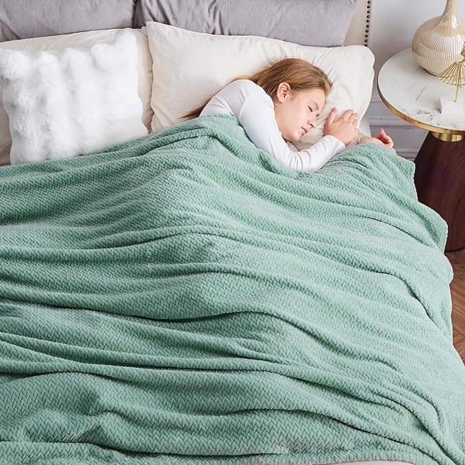 NEWCOSPLAY Super Soft King Blanket New Sage Green Premium Silky Flannel Fleece - Image 4