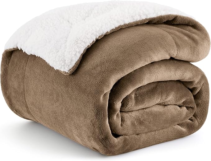 Bedsure GentleSoft Sherpa Fleece Twin Size Blanket by BEDSURE