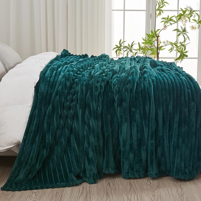 NEWCOSPLAY Super Soft King Blanket Dark Teal Premium Silky Flannel Fleece 3D - Image 4