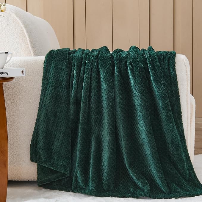 NEWCOSPLAY Super Soft Throw Blanket Forest Green Premium Silky Flannel Fleece - Image 2