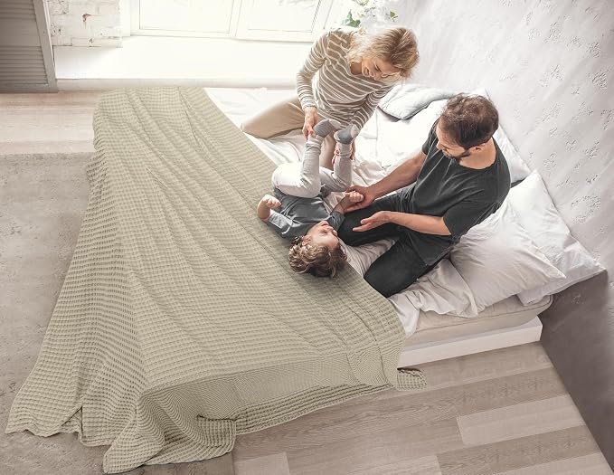 Utopia Bedding Khaki 100% Cotton Waffle Blanket 300 GSM Soft Lightweight - Image 7