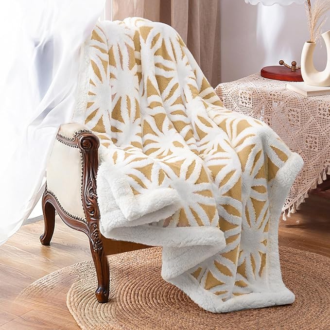LOMAO Sherpa Fleece Blanket for Mom Cozy Soft Throw Blanket for Women Men by LOMAO