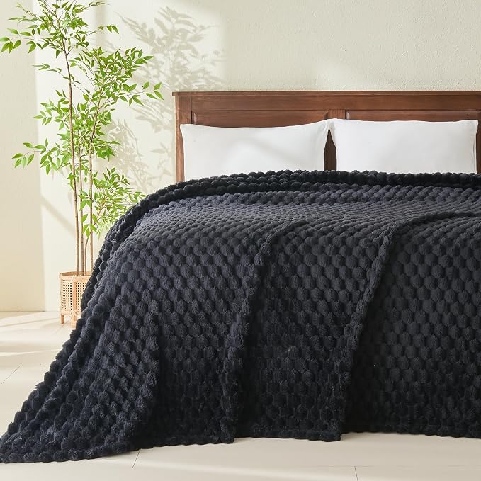 NEWCOSPLAY Super Soft King Blanket Black Premium Silky Flannel Fleece 3D Clouds - Image 2