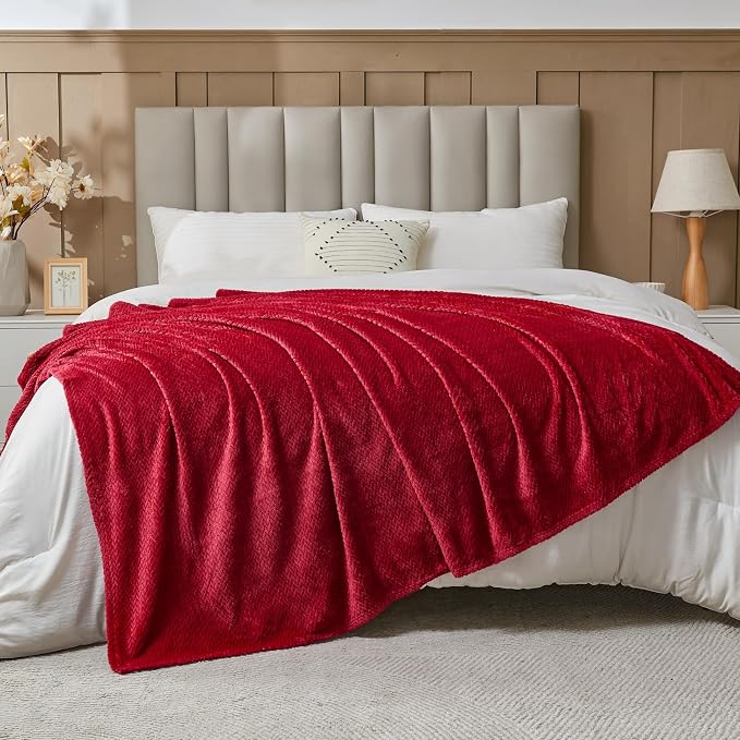 NEWCOSPLAY Super Soft Queen Blanket Red Premium Silky Flannel Fleece Leaves - Image 8