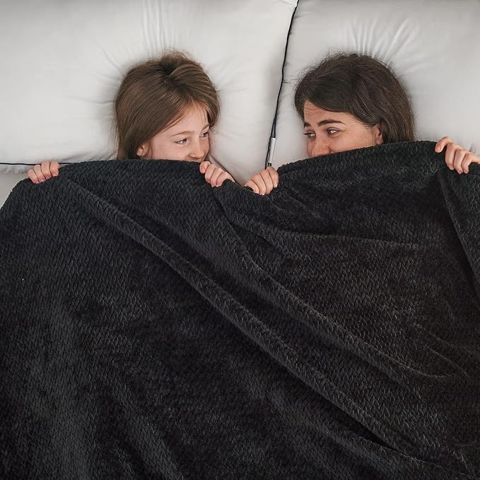 NEWCOSPLAY Super Soft Throw Blanket Black Premium Silky Flannel Fleece Leaves - Image 2