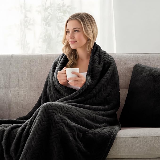 Exclusivo Mezcla Twin Blanket for Bed, Cozy Lightweight Fleece Blankets for All - Image 3