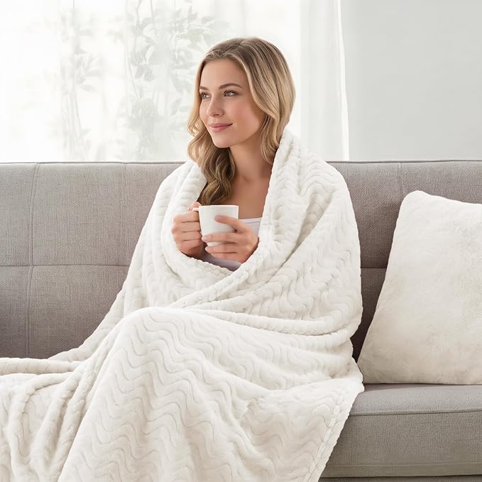 Exclusivo Mezcla Twin Blanket for Bed, Cozy Lightweight Fleece Blankets for All - Image 3