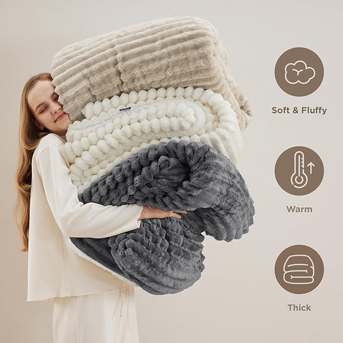 Bedsure Sherpa Blanket Queen Size - Image 5
