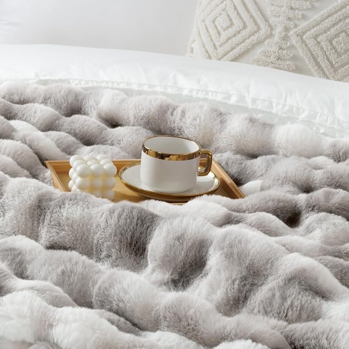 Touchat Luxury 1000GSM Faux Rabbit Fur Throw Blanket, Super Heavy Warm Cozy - Image 8