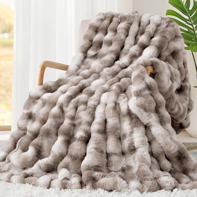 Touchat Luxury 1000GSM Faux Rabbit Fur Throw Blanket, Super Heavy Warm Cozy by TOUCHAT