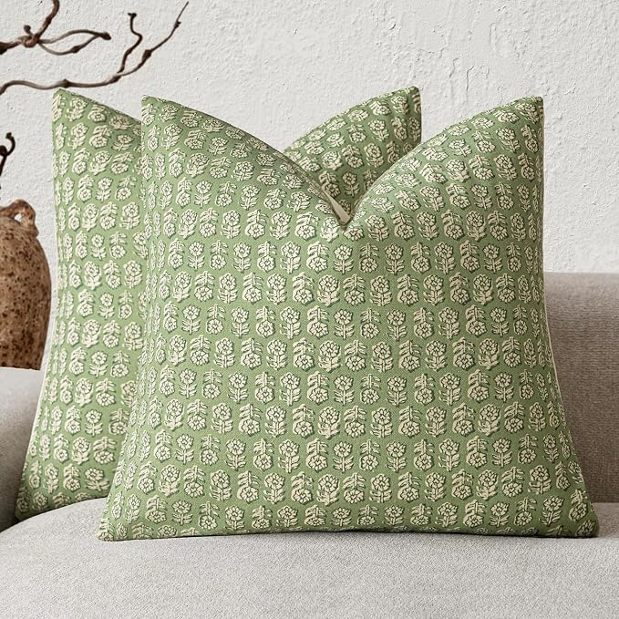 Foindtower Set of 2 Decorative Vintage Floral Print Throw Pillow Covers Neutral by Foindtower