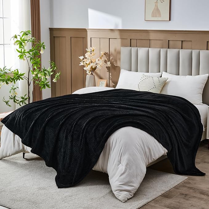 NEWCOSPLAY Super Soft King Blanket Black Premium Silky Flannel Fleece Leaves - Image 2