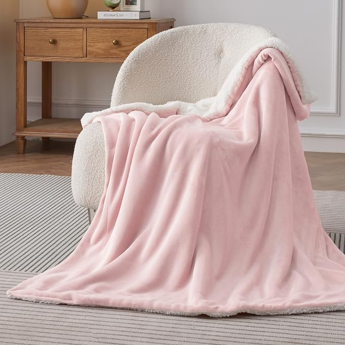 Bedsure GentleSoft Sherpa Fleece Twin Size Blanket - Image 3