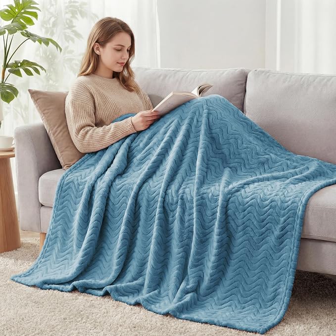 Exclusivo Mezcla Soft Fleece Throw Blanket - Image 6