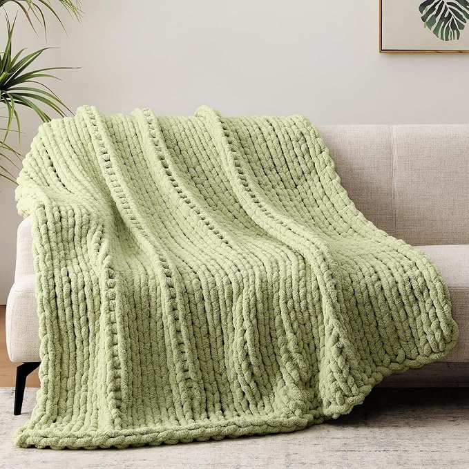 Negwoo Chunky Knit Throw Blanket, Handmade Light Green Crochet Big Thick Blanket - Image 5