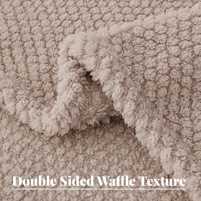 Whale Flotilla Queen Size Fuzzy Fleece Blanket - Image 6