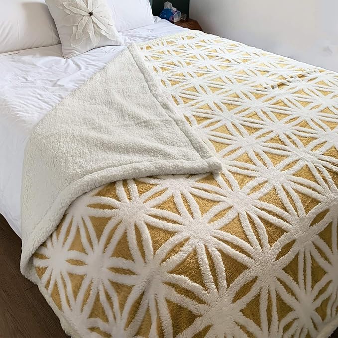 LOMAO Sherpa Fleece Blanket for Mom Cozy Soft Throw Blanket for Women Men - Image 7