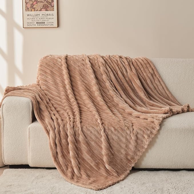 NEWCOSPLAY Super Soft Throw Blanket Taupe Premium Silky Flannel Fleece 3D - Image 8