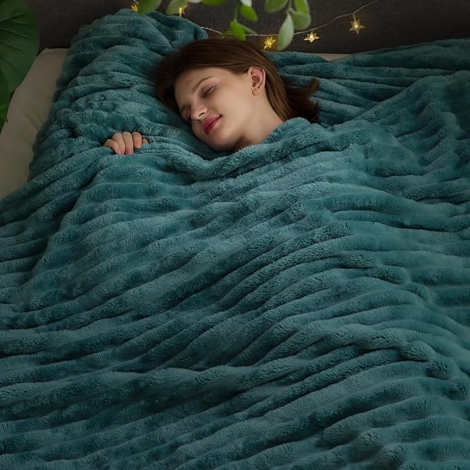 NEWCOSPLAY Super Soft Queen Blanket Light Teal Premium Silky Flannel Fleece 3D - Image 2