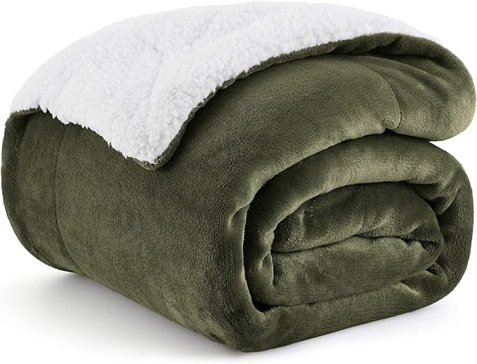 Bedsure GentleSoft Sherpa Fleece Throw Blanket by BEDSURE