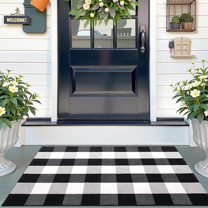 OLANLY Buffalo Plaid Rug 2'4" x 3'7" – Black and White Cotton Checkered Doormat by OLANLY
