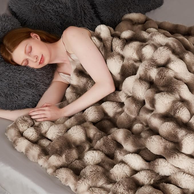 Touchat Luxury 1000GSM Rabbit Faux Fur Blanket, Super Heavy Warm Cozy Brown - Image 3