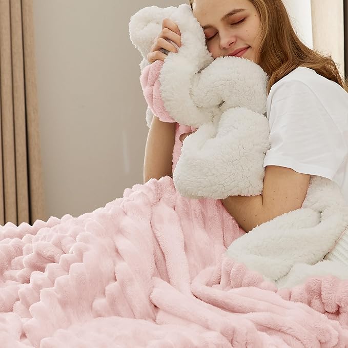 Bedsure Sherpa Blanket Queen Size by BEDSURE