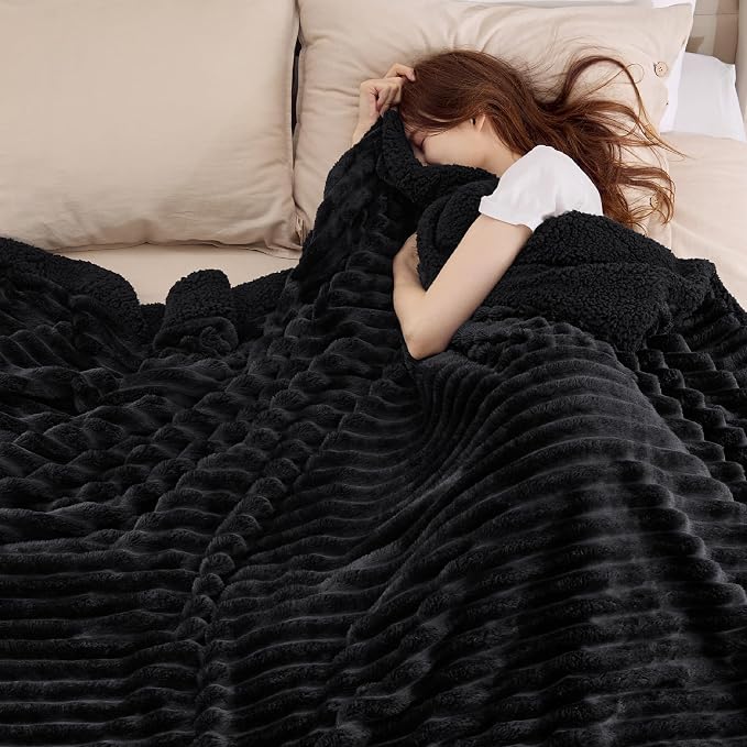 Bedsure Sherpa Blanket King Size - Image 2