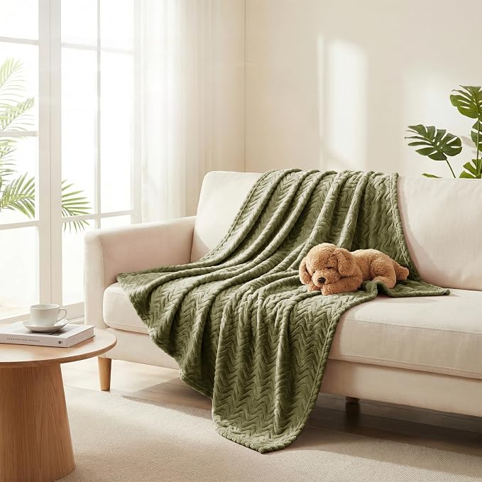 Exclusivo Mezcla Queen Blanket for Bed, Cozy Lightweight Fleece Blankets for - Image 4