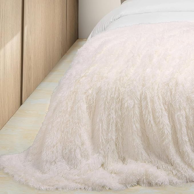 Tuddrom Decorative Extra Soft Faux Fur Blanket Queen Size 80"x90", Solid - Image 7