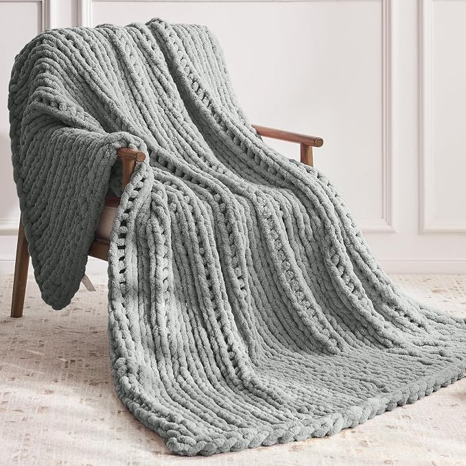 Negwoo Chunky Knit Throw Blanket, Handmade Light Grey Crochet Big Thick Blanket - Image 2
