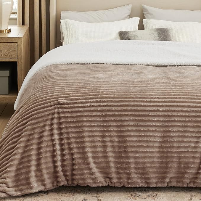 Bedsure Sherpa Blanket King Size by BEDSURE