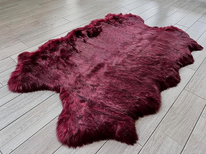 Free Shape Luxury Soft Fluffy Shag Area Rug Single Quarto 4 Pelts 4'x6' by LAMBZYRUGS