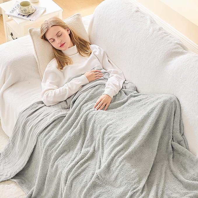 EMME Muslin and Fleece Queen Blanket Reversible - Image 2