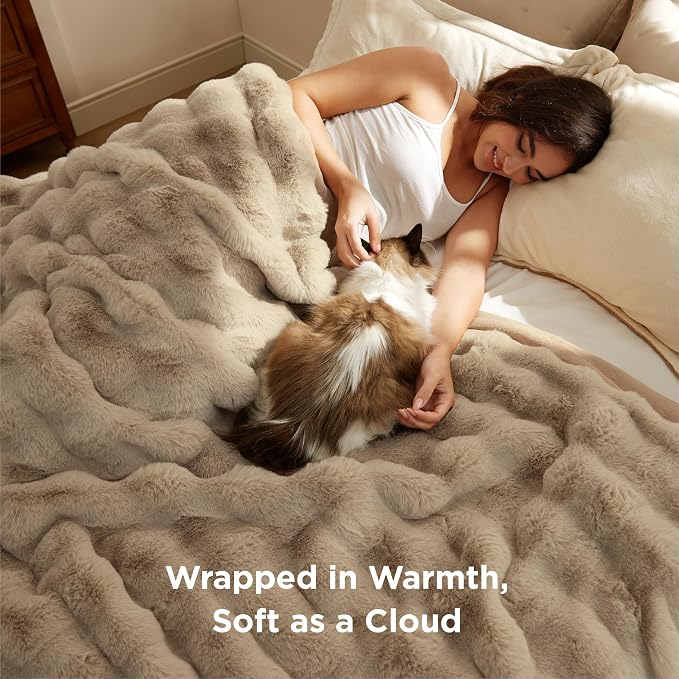 Bedsure GentleSoft Fluffy Fuzzy Twin Blanket, Soft Cozy Fleece Faux Fur Blanket - Image 2
