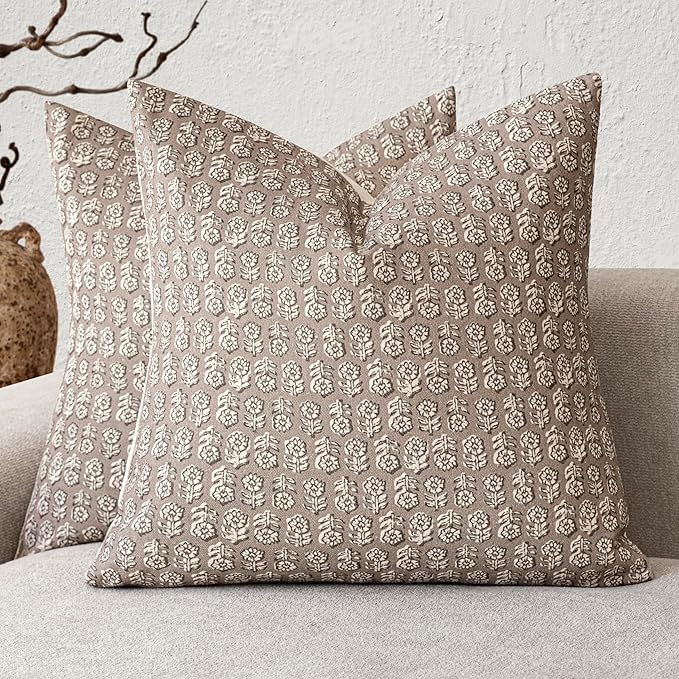 Foindtower Set of 2 Decorative Vintage Floral Print Throw Pillow Covers Neutral by Foindtower