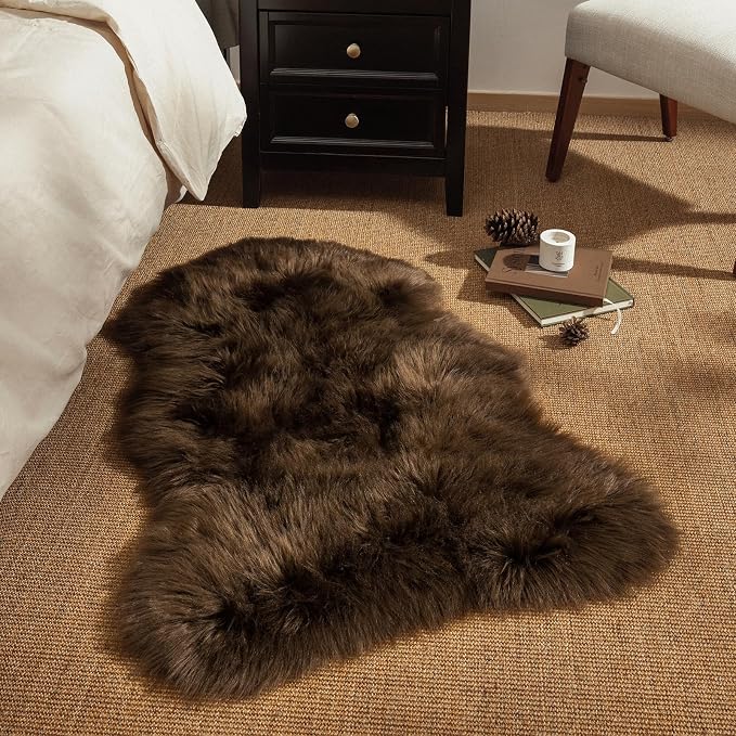 Ashler Faux Fur Rug, Fluffy Shaggy Area Rug, Ultra Soft 2.3 x 3.3 Feet - Image 4
