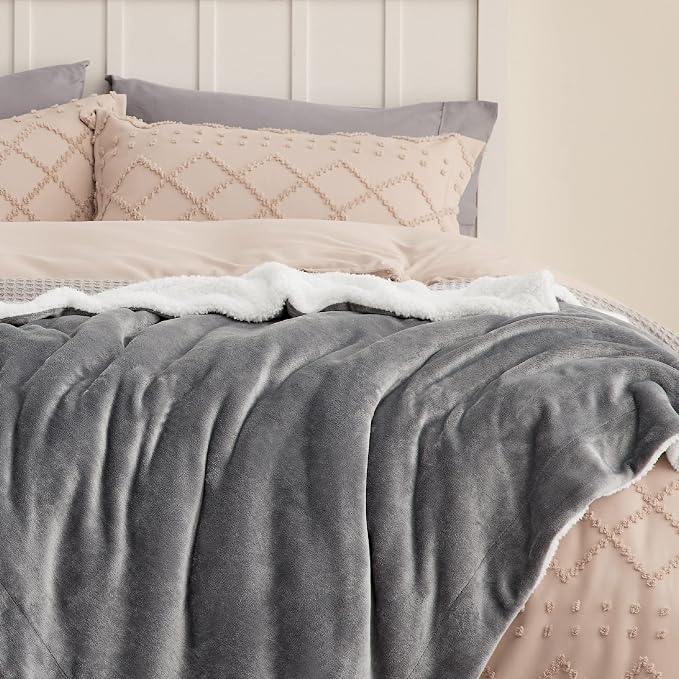 Bedsure GentleSoft Sherpa Fleece Twin Blanket - Image 5