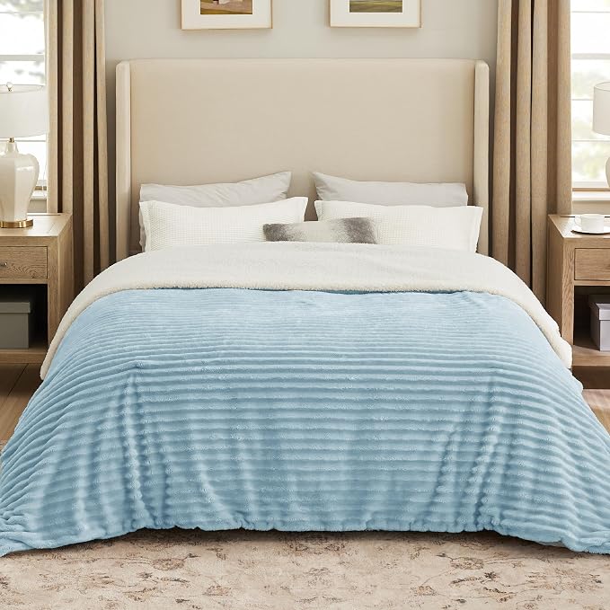 Bedsure Sherpa Blanket Queen Size - Image 7