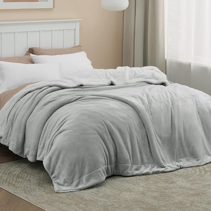 Bedsure GentleSoft Sherpa Fleece Blankets King Size - Image 3