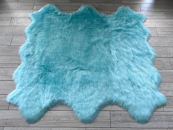 Free Shape Luxury Soft Fluffy Shag Area Rug Sexto 6 Pelts 6'x6', 180x180 cm by LAMBZYRUGS