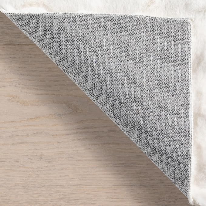nuLOOM 2' x 8' Cozy Plush SuperiorWash Area Rug, Machine Washable, Soft Fluffy - Image 4
